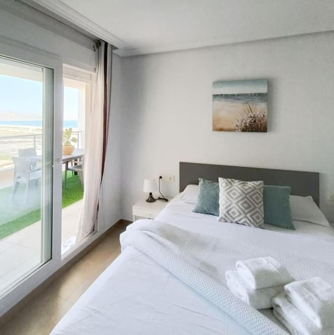 Mar y Sal 11 Suites, gran terraza con vistas al mar, 2 Hab y piscina Apartment in Roquetas de Mar