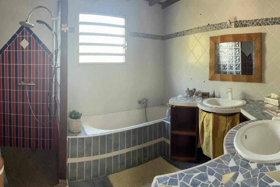 Shower, Bathroom, Bath, towels