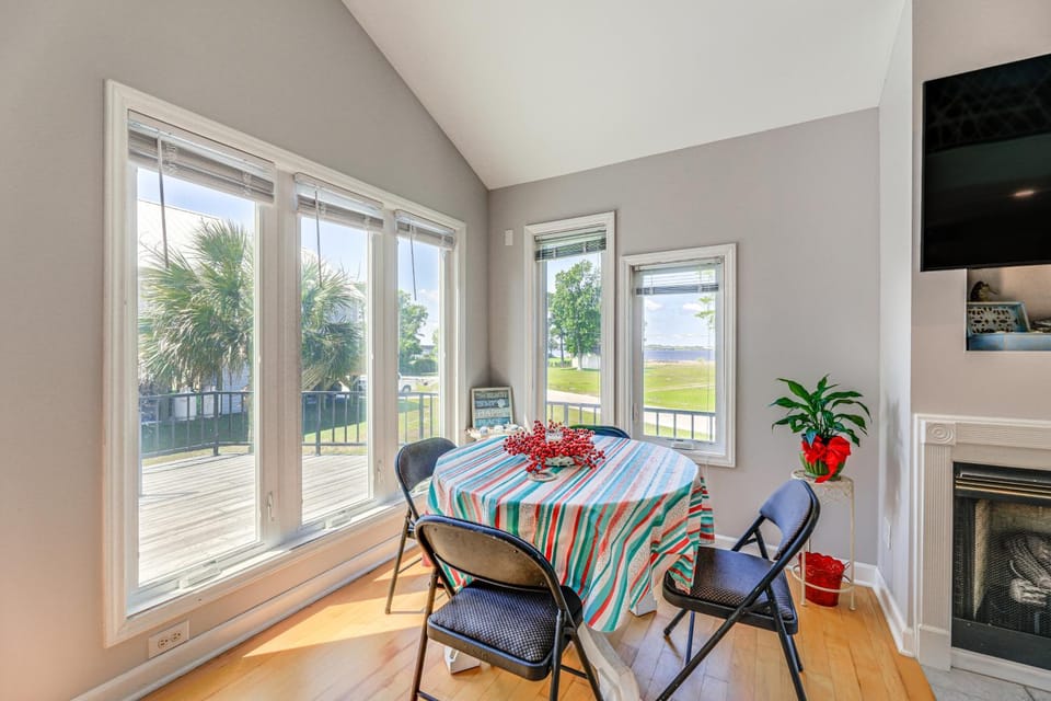 New Bern Home w/ Water View Near Downtown! House in New Bern