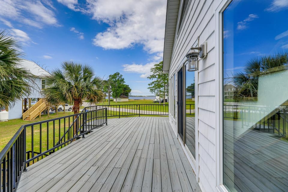 New Bern Home w/ Water View Near Downtown! House in New Bern