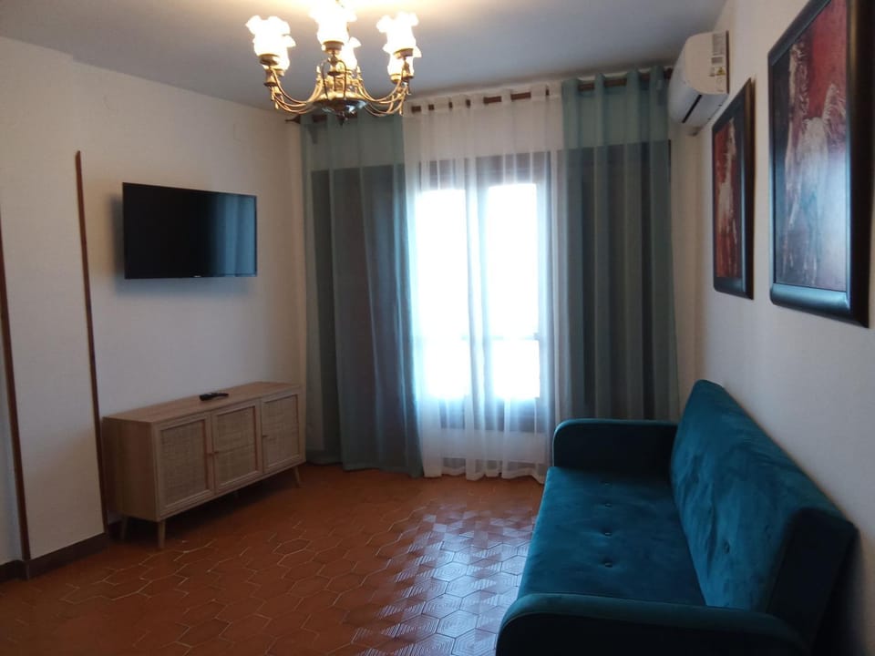 Living room, Photo of the whole room