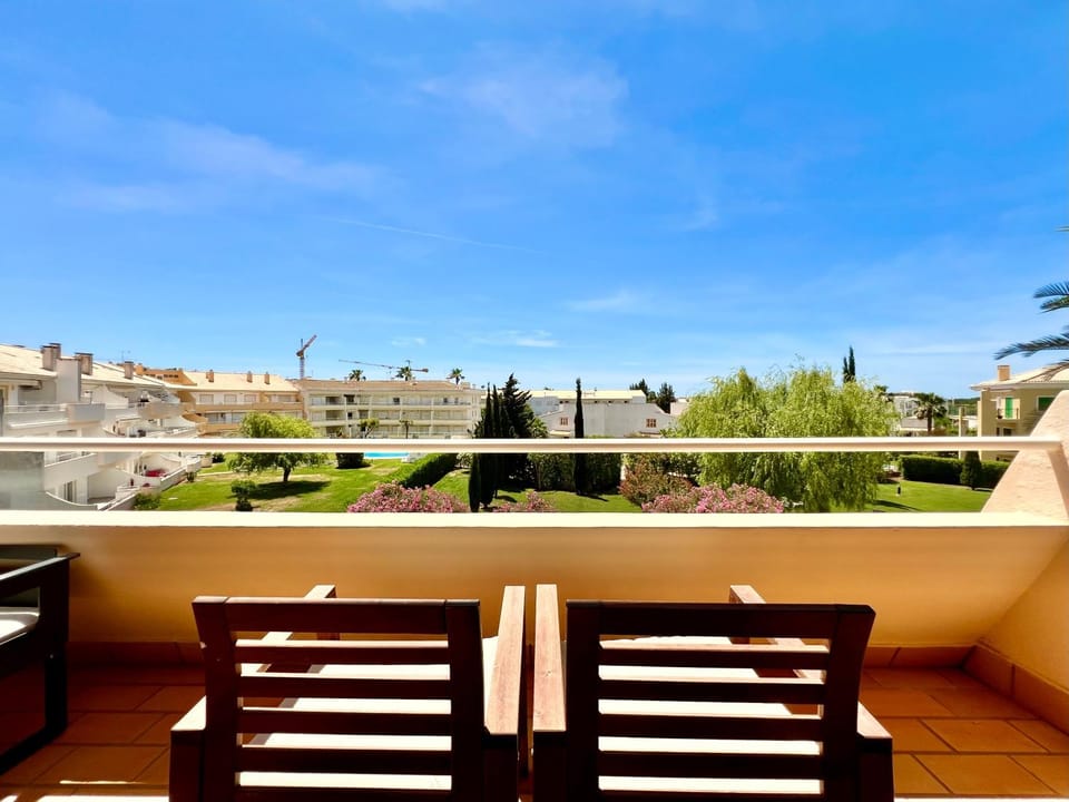 Balcony/Terrace, Garden view