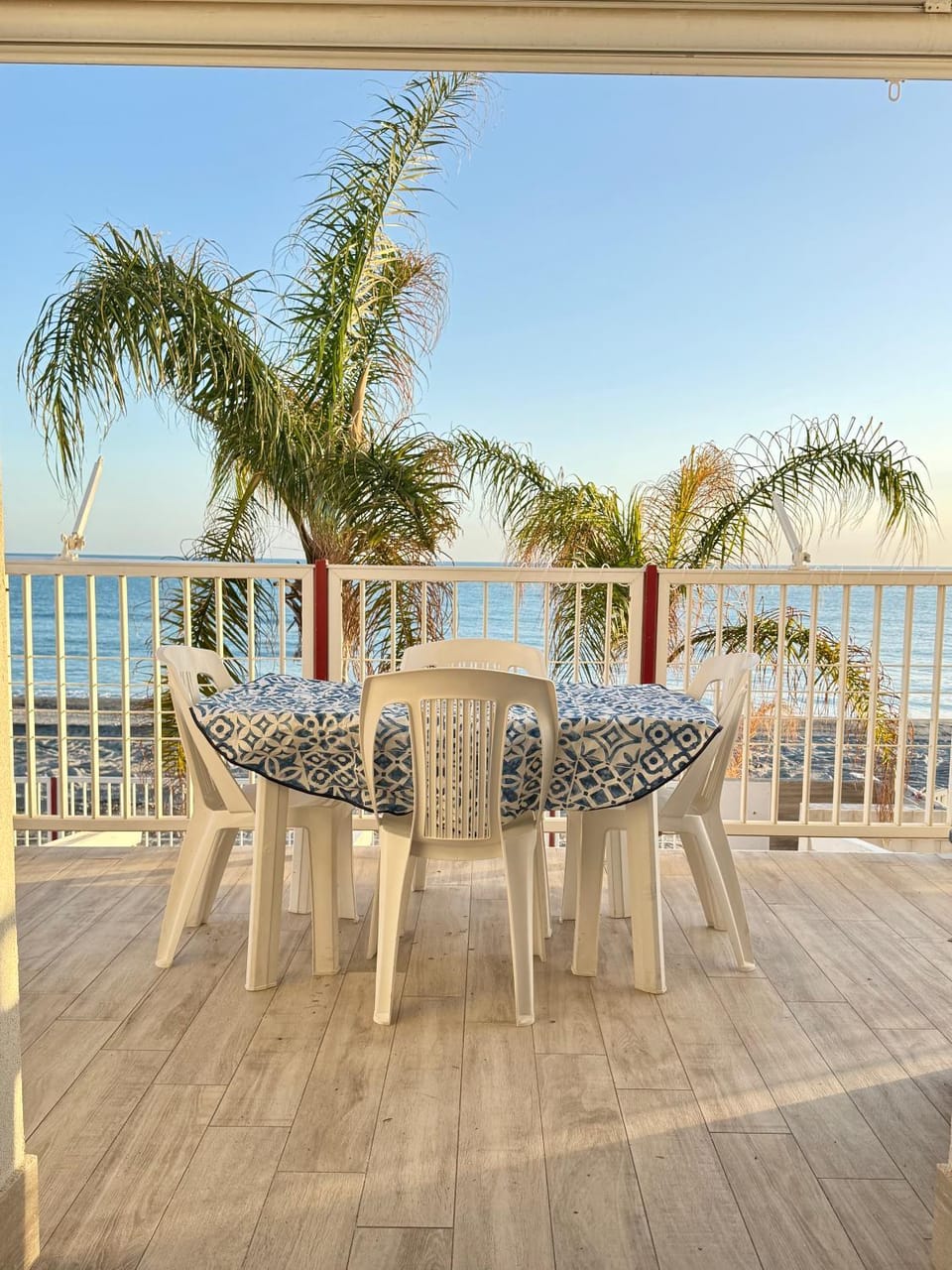 Patio, Day, Natural landscape, View (from property/room), Balcony/Terrace, Dining area, Lake view