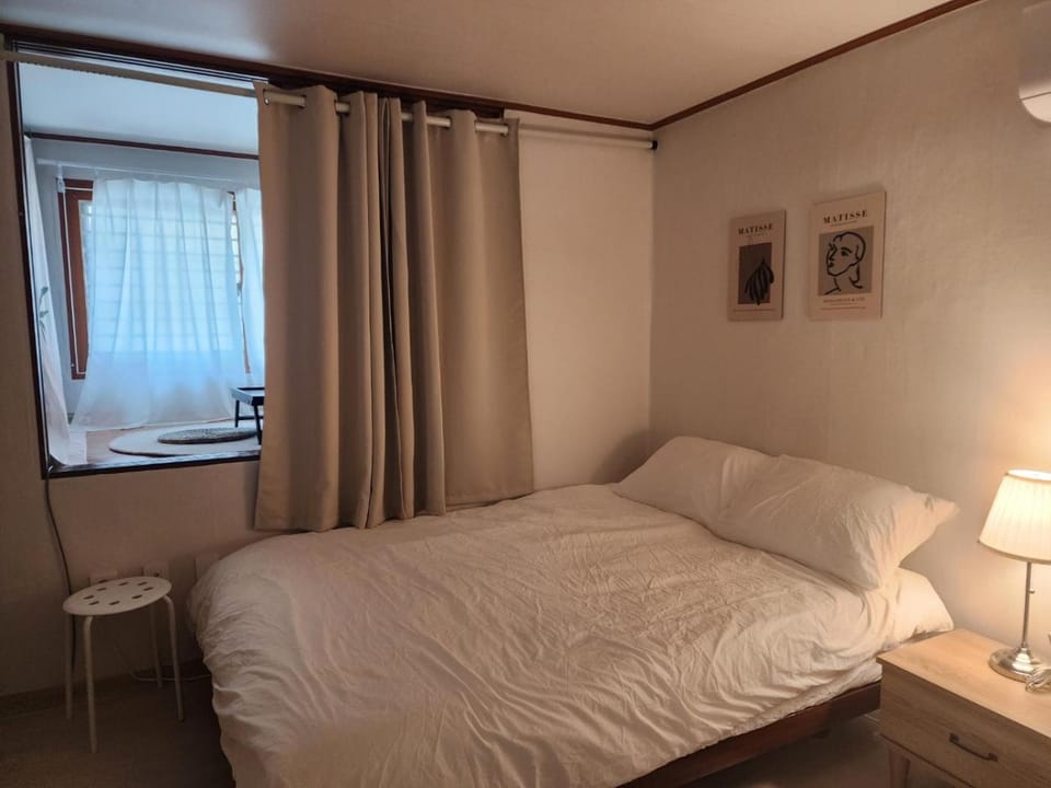 Bed, Balcony/Terrace, Bedroom