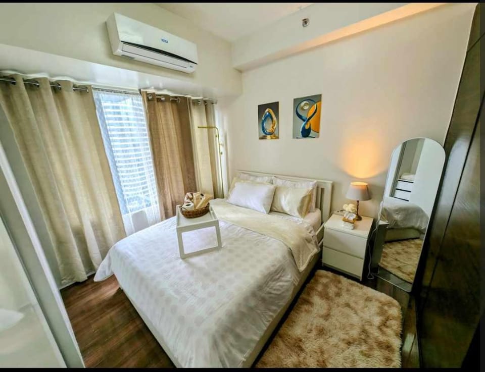 Sun and Moon cozywhite Air Residences Makati Apartment in Pasay