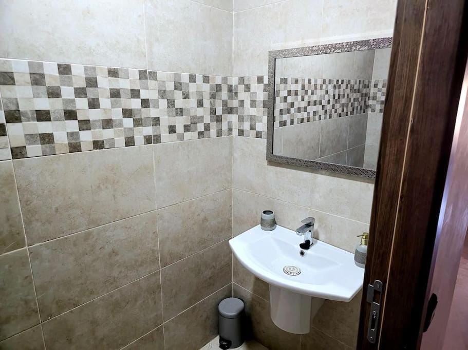 appartement cosy plein centre Apartment in Marrakesh