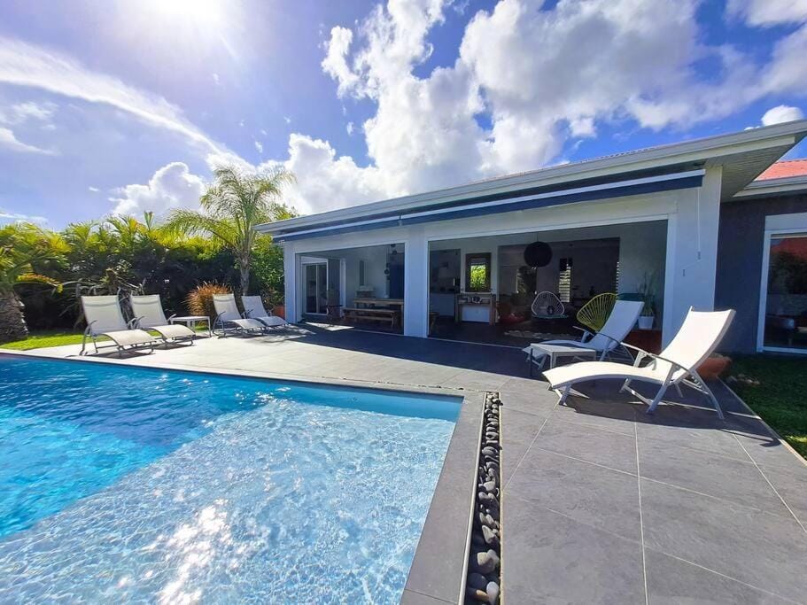 Natural landscape, Pool view, Swimming pool