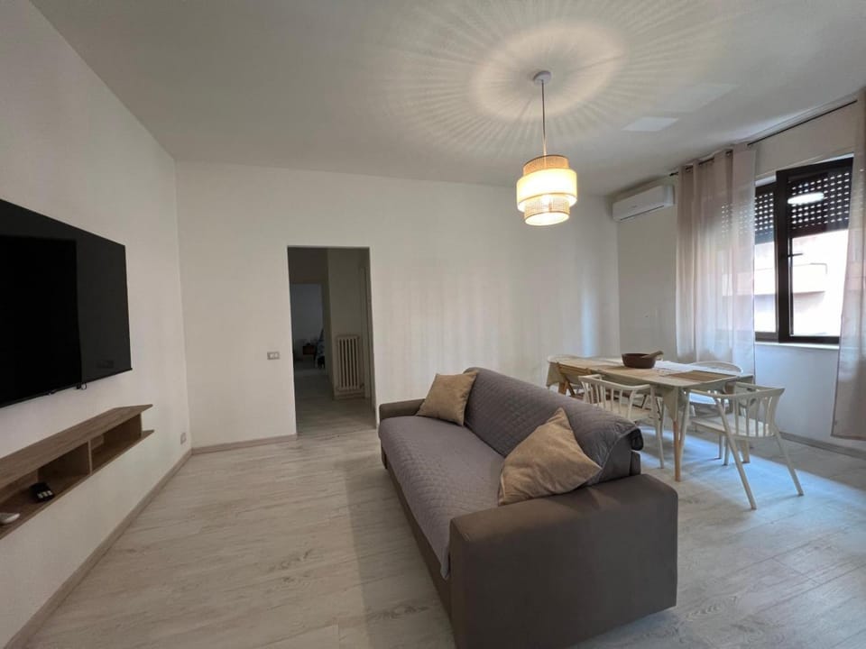 Trilocale centro Gallarate Apartment in Lombardy