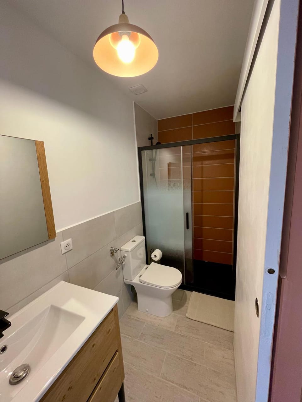 Shower, Toilet, Bathroom