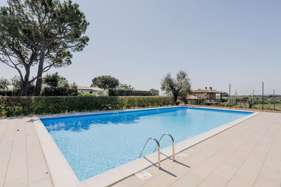 HOST4U - GARDONCINO Apartment with Pool and Beautiful Garden on Lake of Garda Apartment in Manerba del Garda