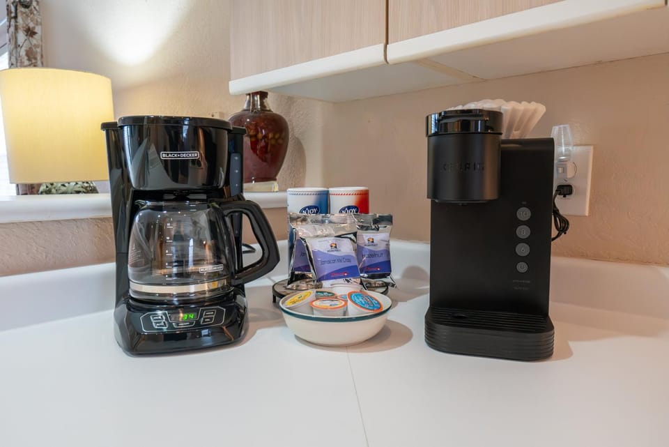Coffee/tea facilities, Kitchen or kitchenette