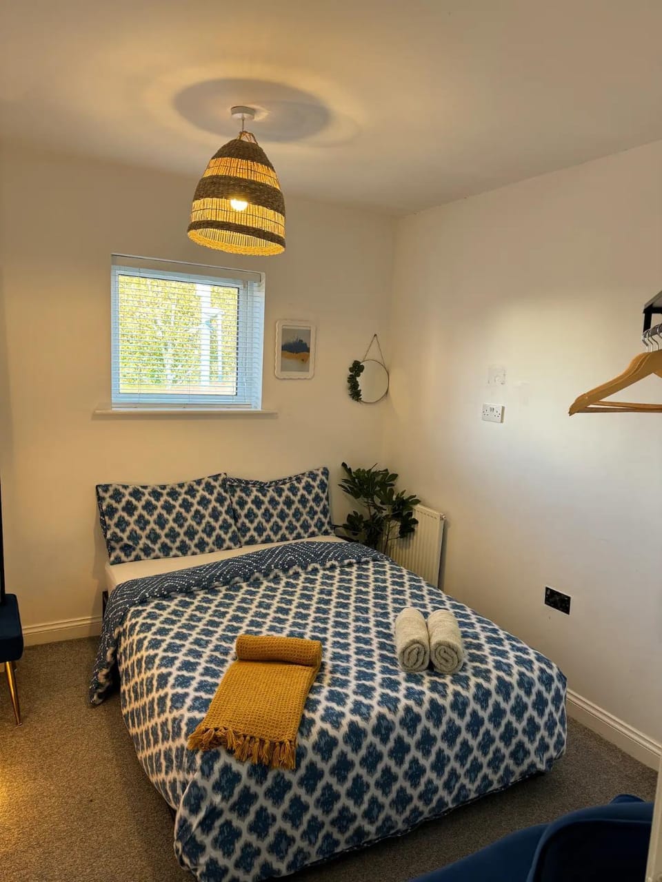 Modern Rooms in 4-bed house - Walking distance to Coop LIVE ,Etihad, Ancoats and City Centre Bed and Breakfast in Manchester