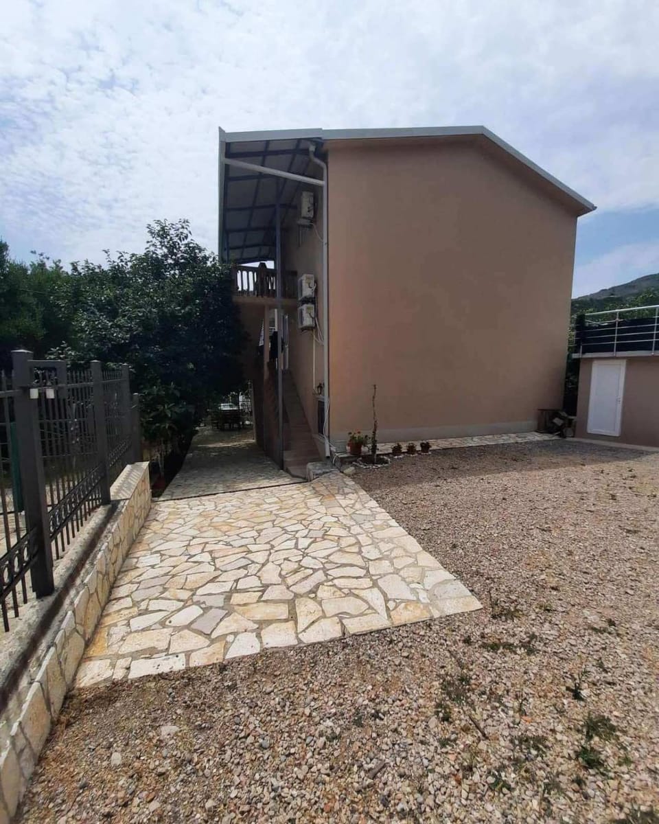 Property building, Parking