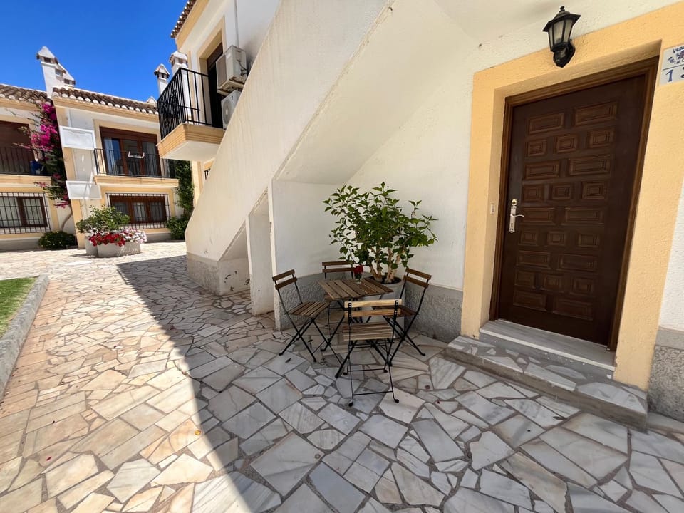 Property building, Patio, Dining area