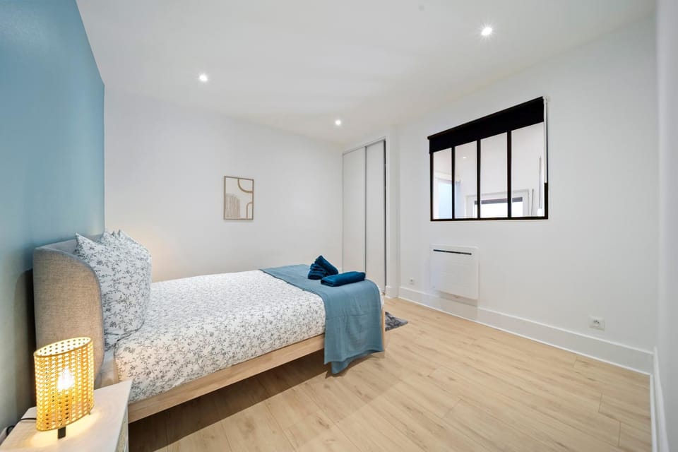 Lion King Appart 65 m2 tout inclus, rénové, Calme, parking facile Apartment in Bourgogne-Franche-Comté