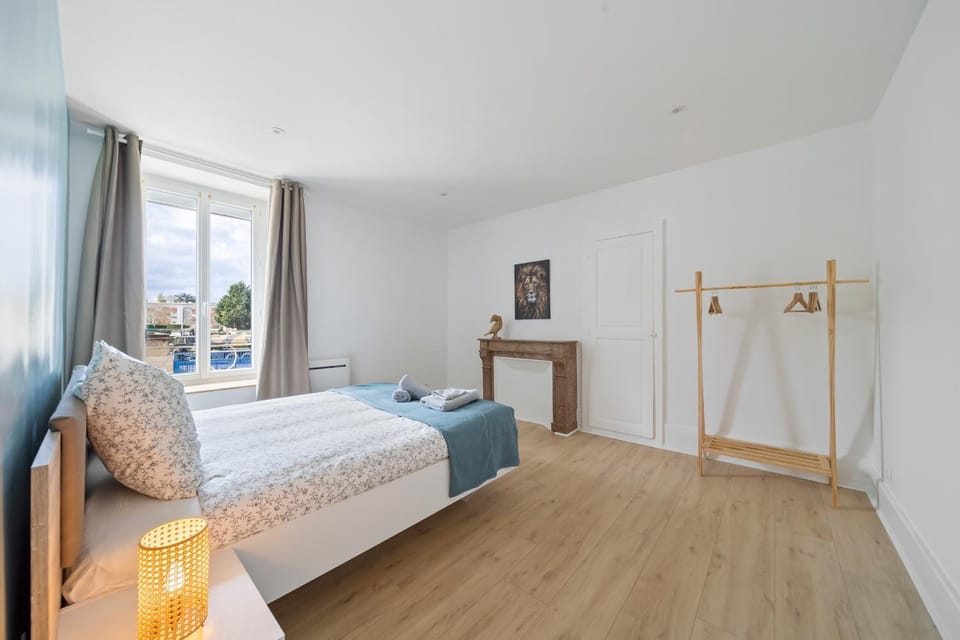 Lion King Appart 65 m2 tout inclus, rénové, Calme, parking facile Apartment in Bourgogne-Franche-Comté