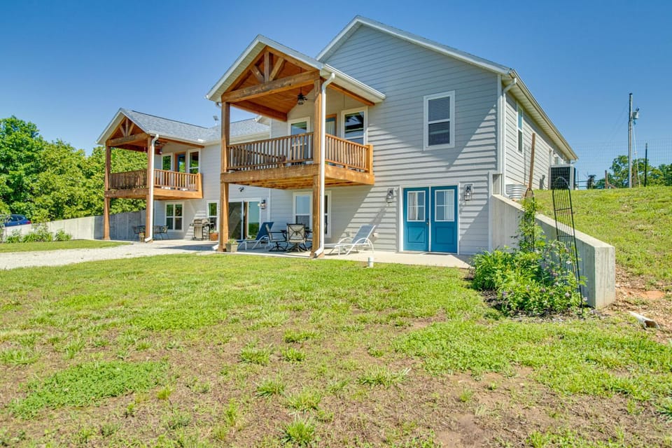 Peaceful Missouri Getaway w/ Valley View & Patio! House in Ozark Mountains