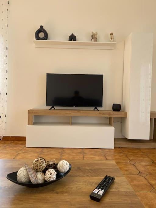 Communal lounge/ TV room, TV and multimedia, Evening entertainment