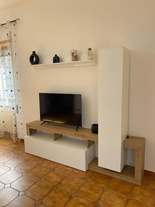 Communal lounge/ TV room, TV and multimedia, Evening entertainment