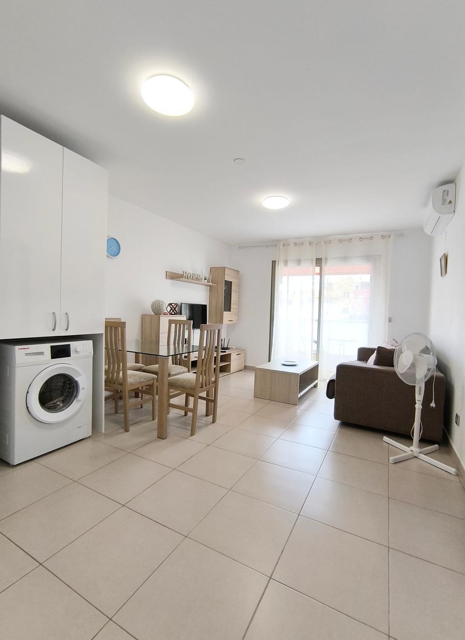 Living room, washing machine, air conditioner