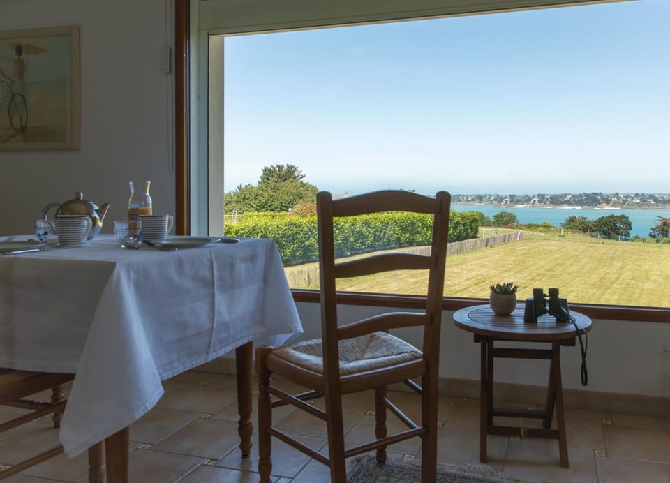 Maison d'hôtes des marées du Guildo Bed and Breakfast in France