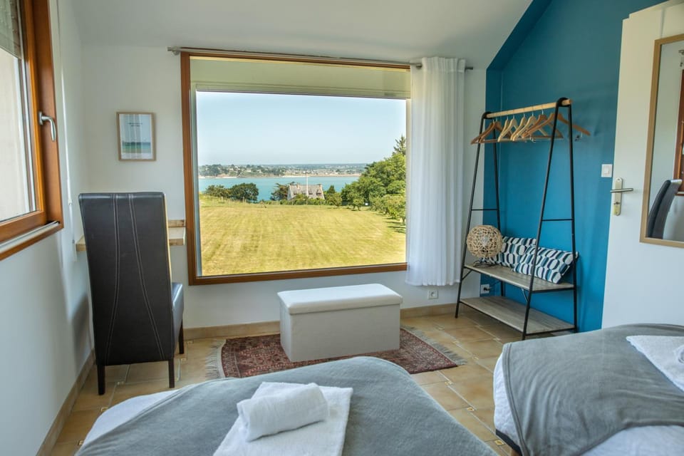 Garden view, Sea view, Sea view