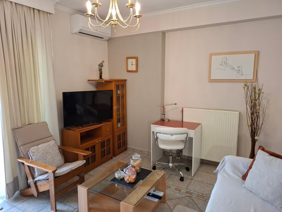 Απέριττον 2 (Aperitton 2) Apartment in Trikala