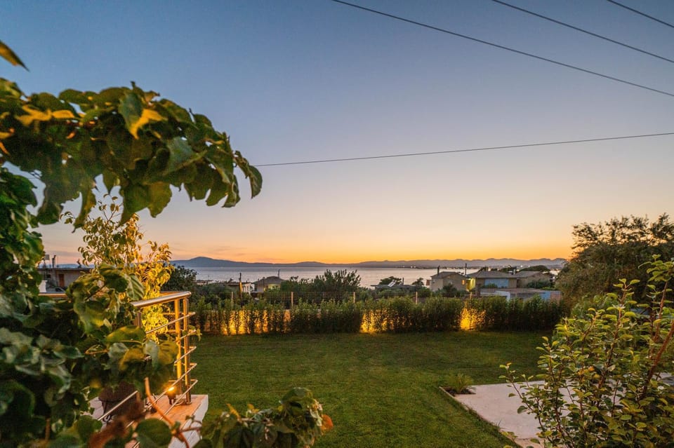 Natural landscape, Garden view, Sea view, Sunset