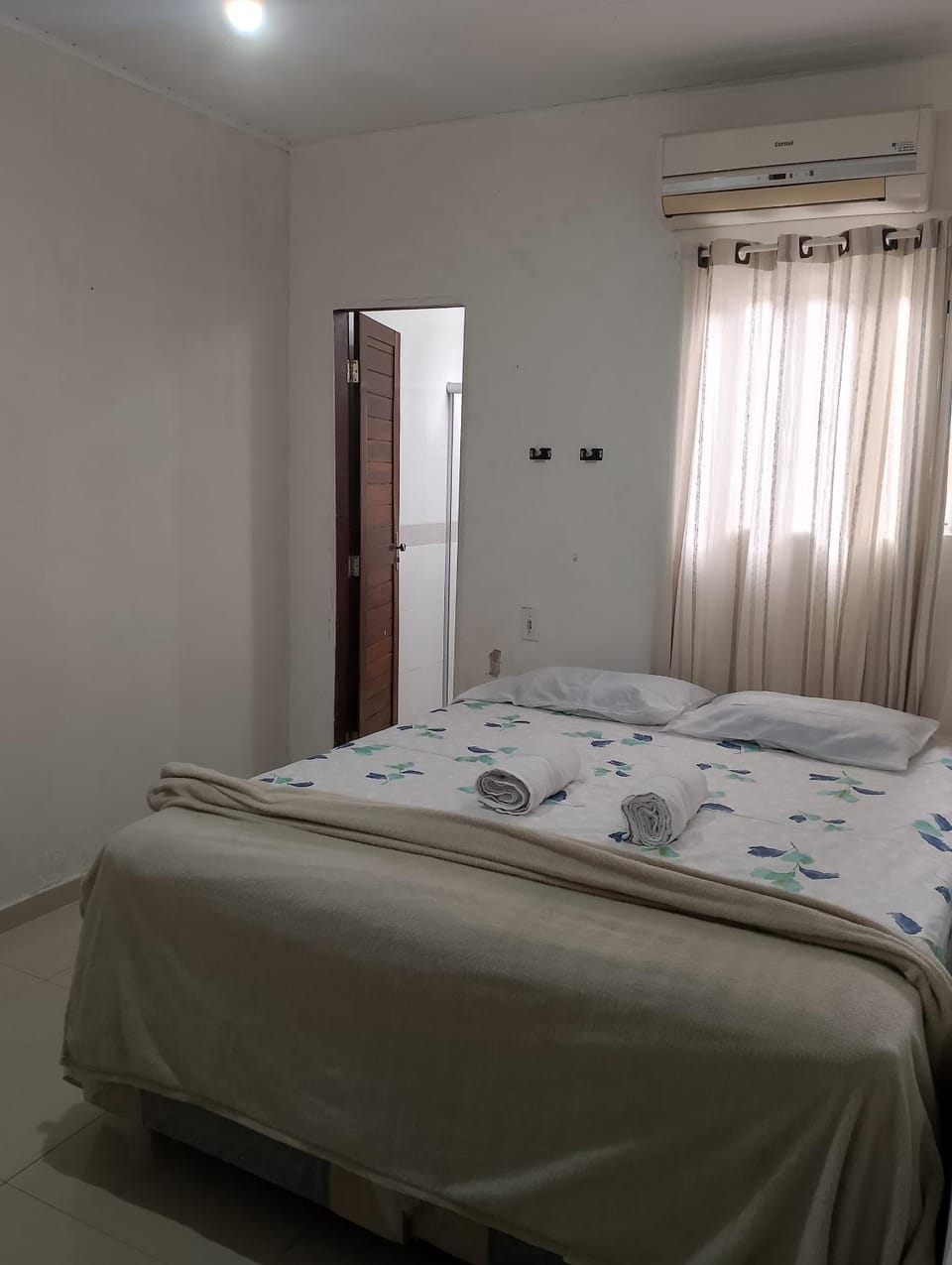 Casa Grande com 4 camas, 2 Quartos com AR CONDICIONADO nos dois quartos House in Juazeiro do Norte