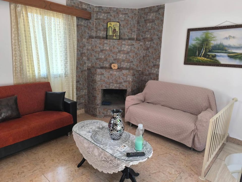 Katerina House House in Paphos District