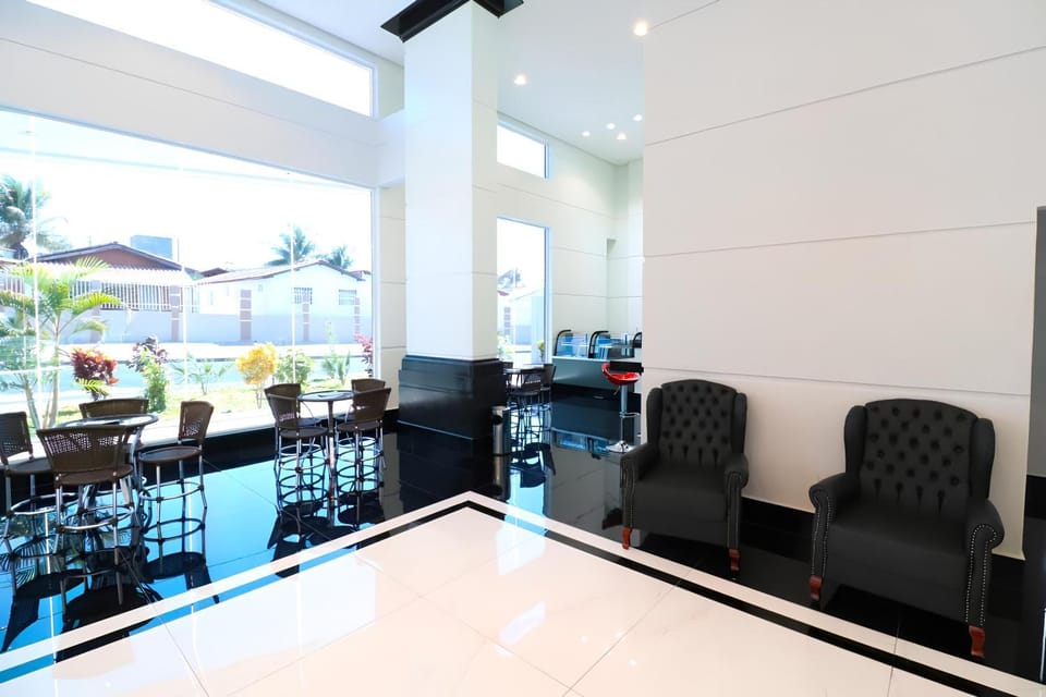 Property building, Nearby landmark, Restaurant/places to eat, Communal lounge/ TV room, Natural landscape, Living room, Other, Swimming pool, Breakfast