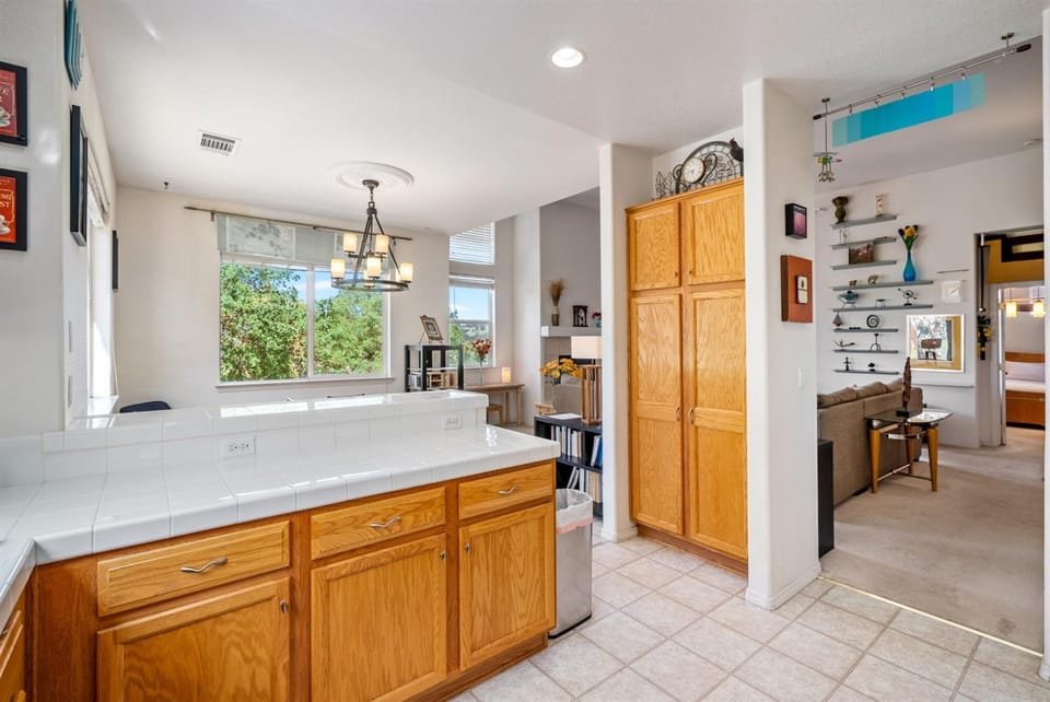 Manzanita ManorArtistic Escape Near Downtown Paso House in Paso Robles