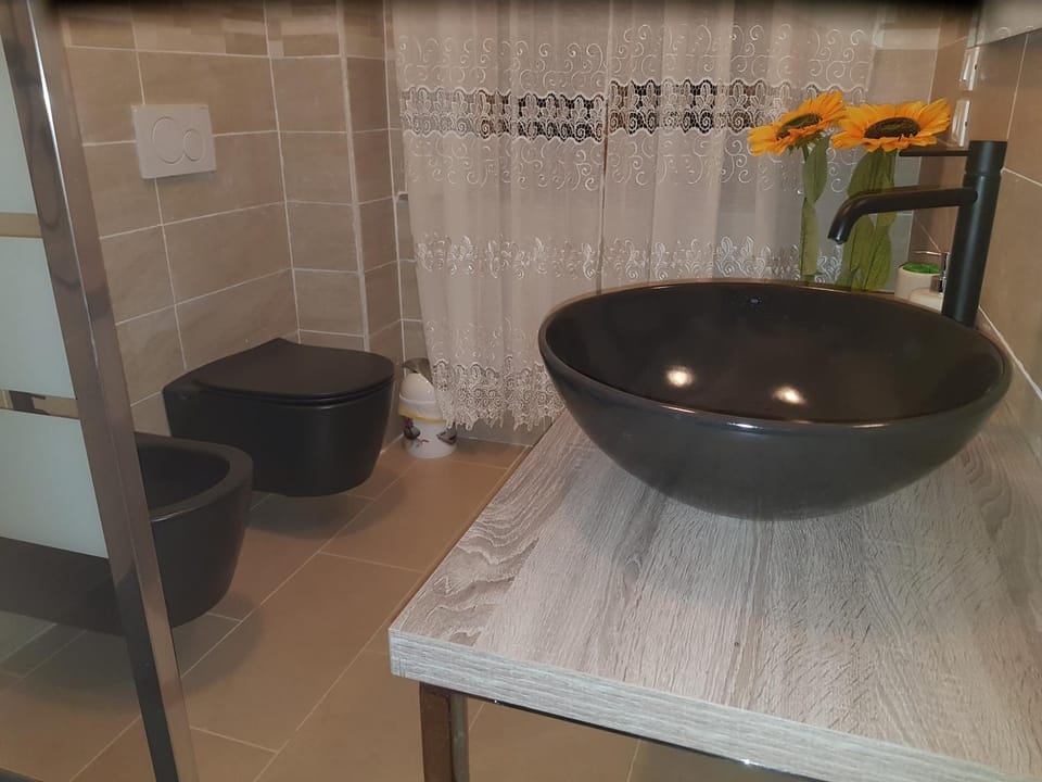 B&b Al Paradis Bed and Breakfast in Province of Massa and Carrara