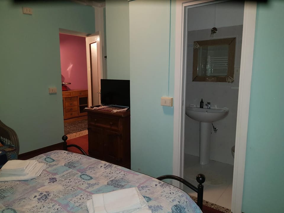 B&b Al Paradis Bed and Breakfast in Province of Massa and Carrara