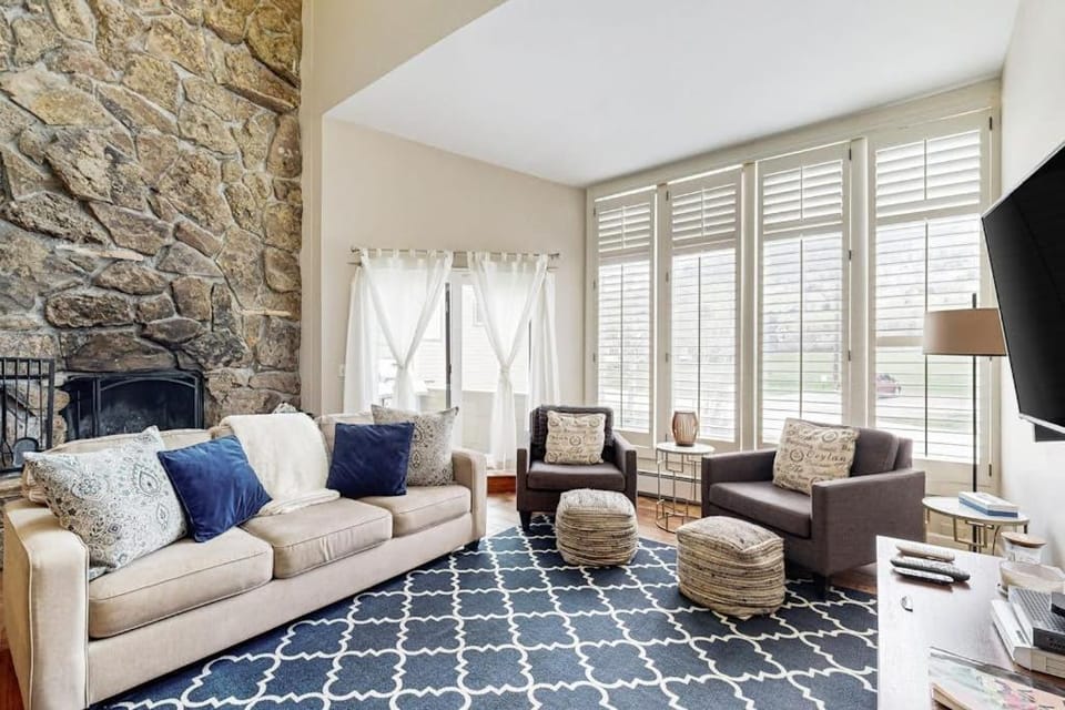 Columbine Retreat Apartment in Eagle County