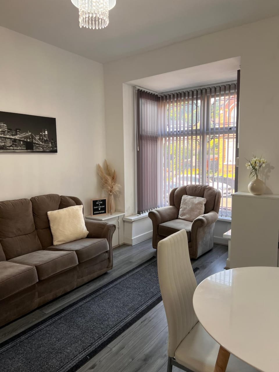 Living room, Seating area