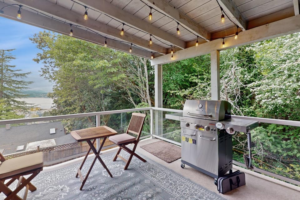 Urban Outlook House in Port Orchard