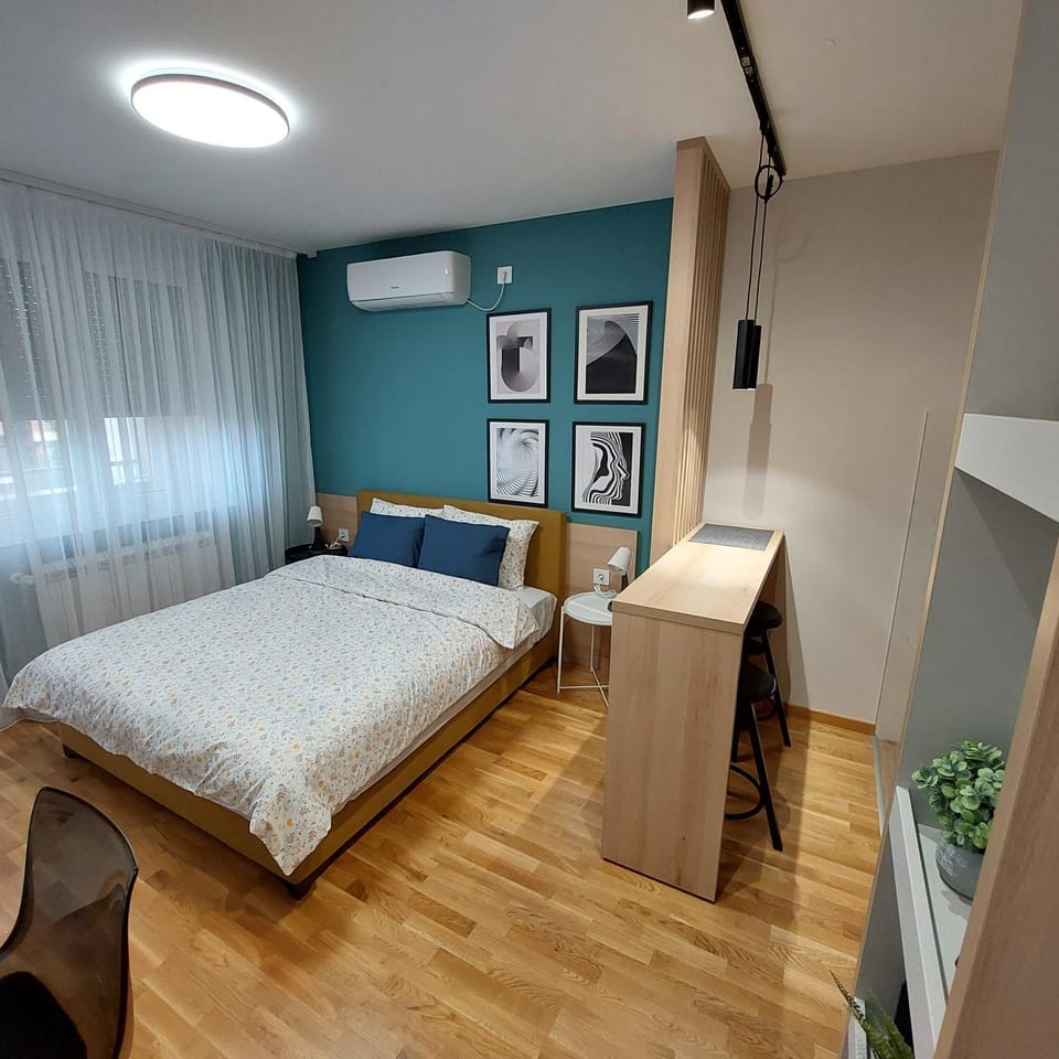 Photo of the whole room