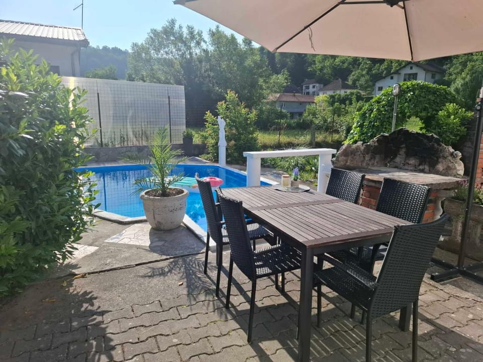 Property building, Garden view, Swimming pool