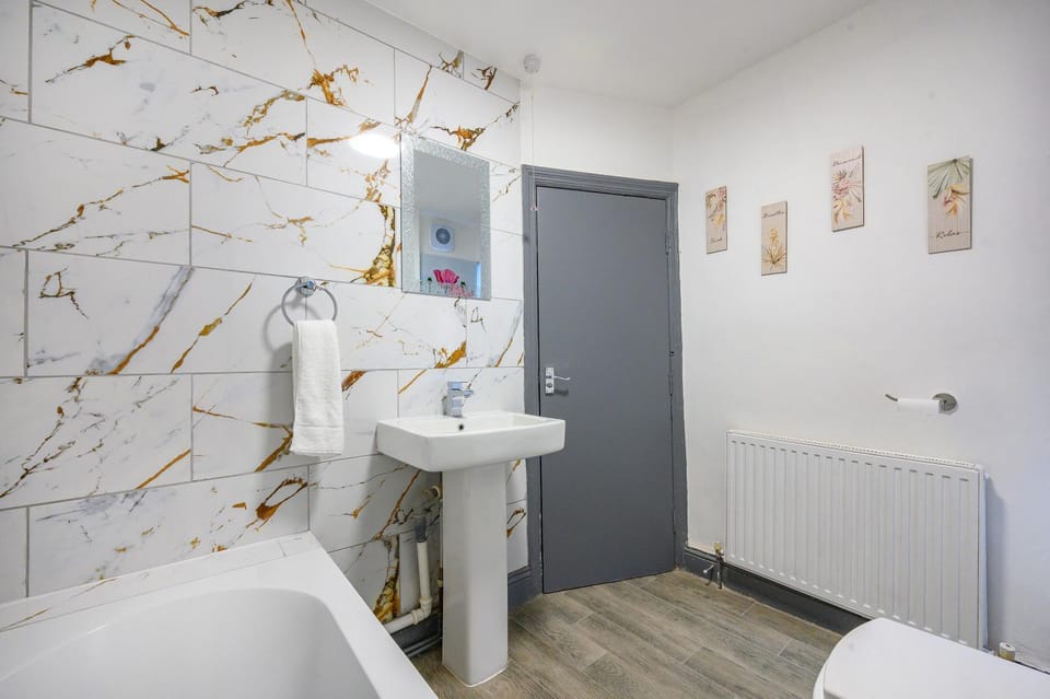 -RE7H- For your relaxed & Cosy Free Parking Vacation rental in Leeds