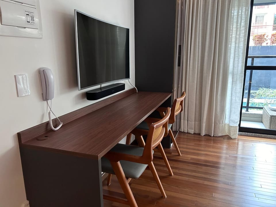 TV and multimedia, Dining area