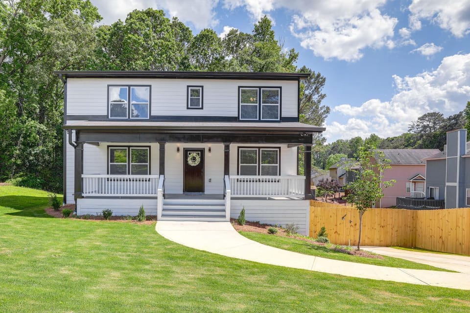 Family-Friendly Deck & Yard: Modern Decatur Home House in Georgia