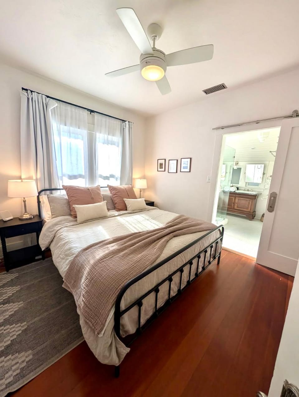 Luxury Paso Bungalow Hot Tub & EV Charger House in Paso Robles