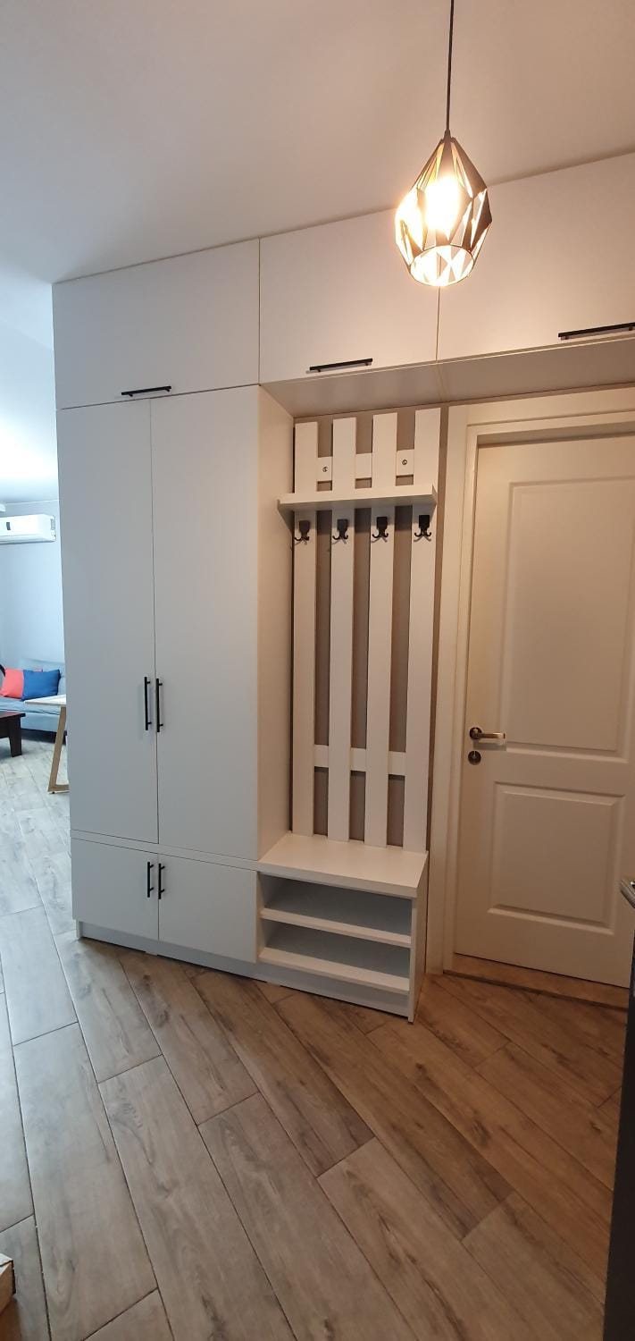Photo of the whole room, wardrobe