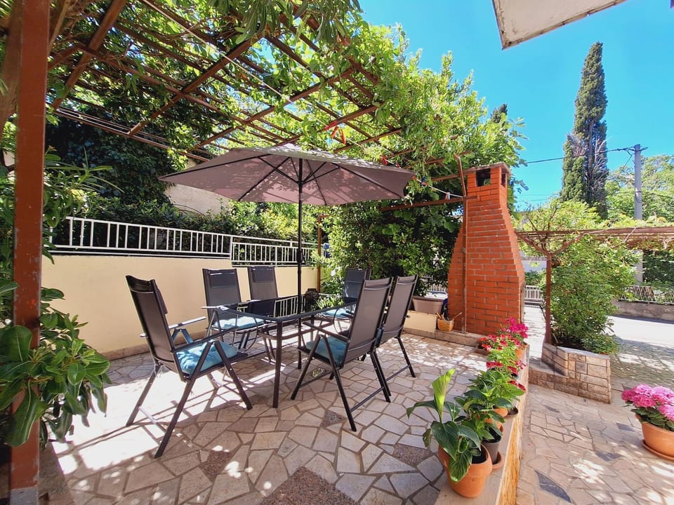 BBQ facilities, Balcony/Terrace