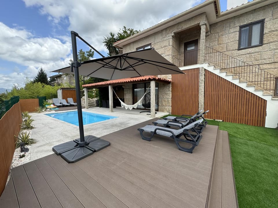 Balcony/Terrace, Swimming pool