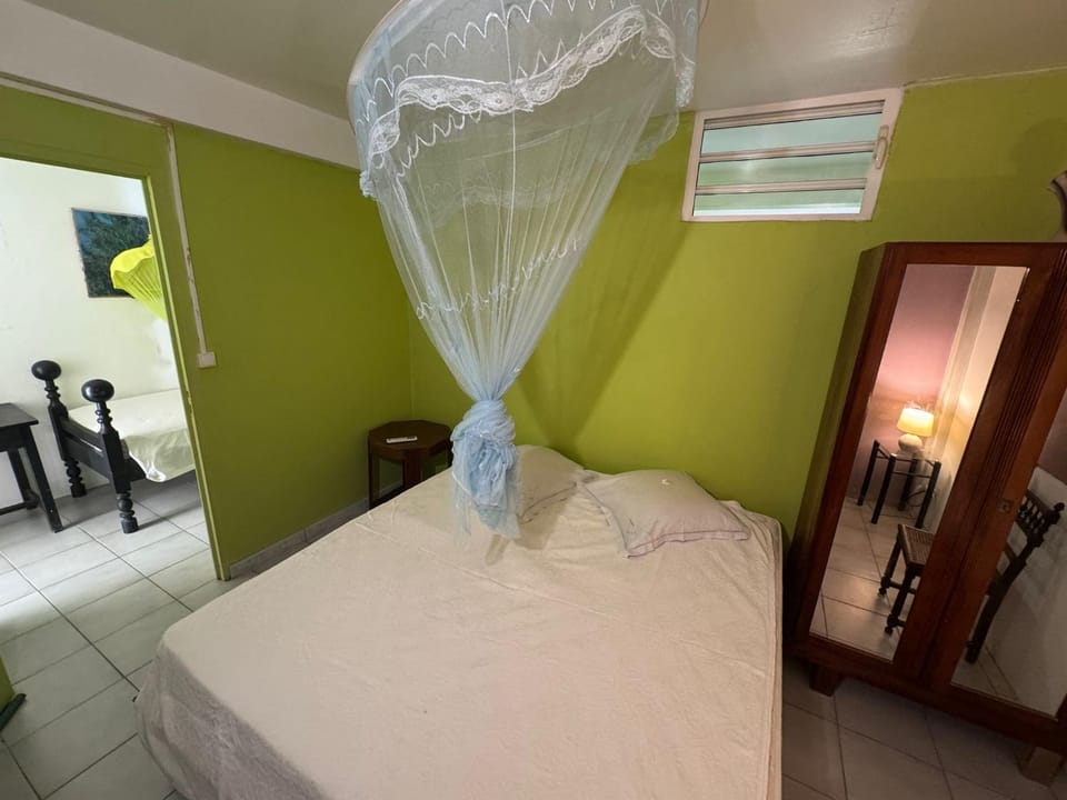 Chez Raymondo Apartment in Sainte-Anne