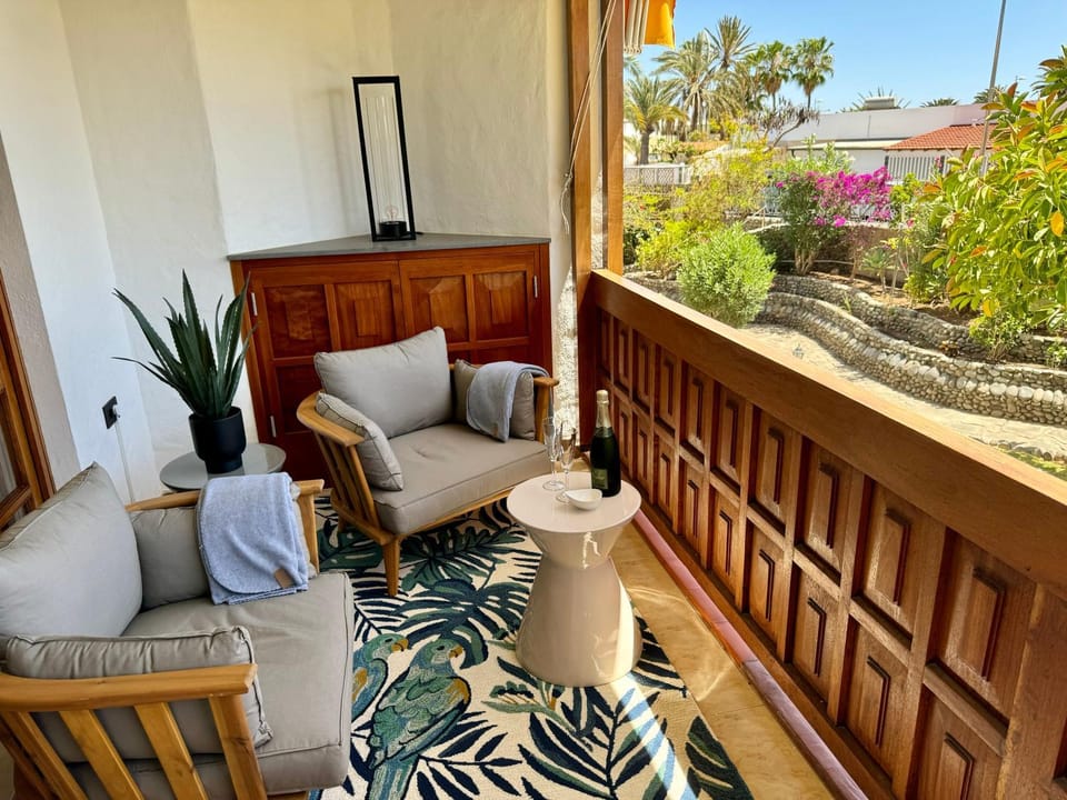 Patio, Balcony/Terrace, Garden view