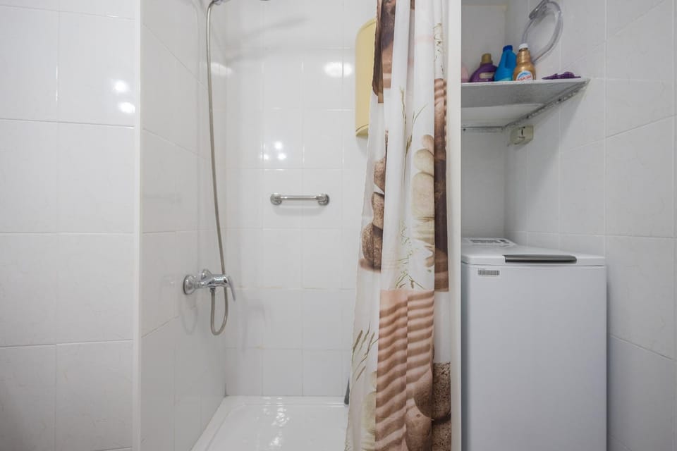 Shower, washing machine