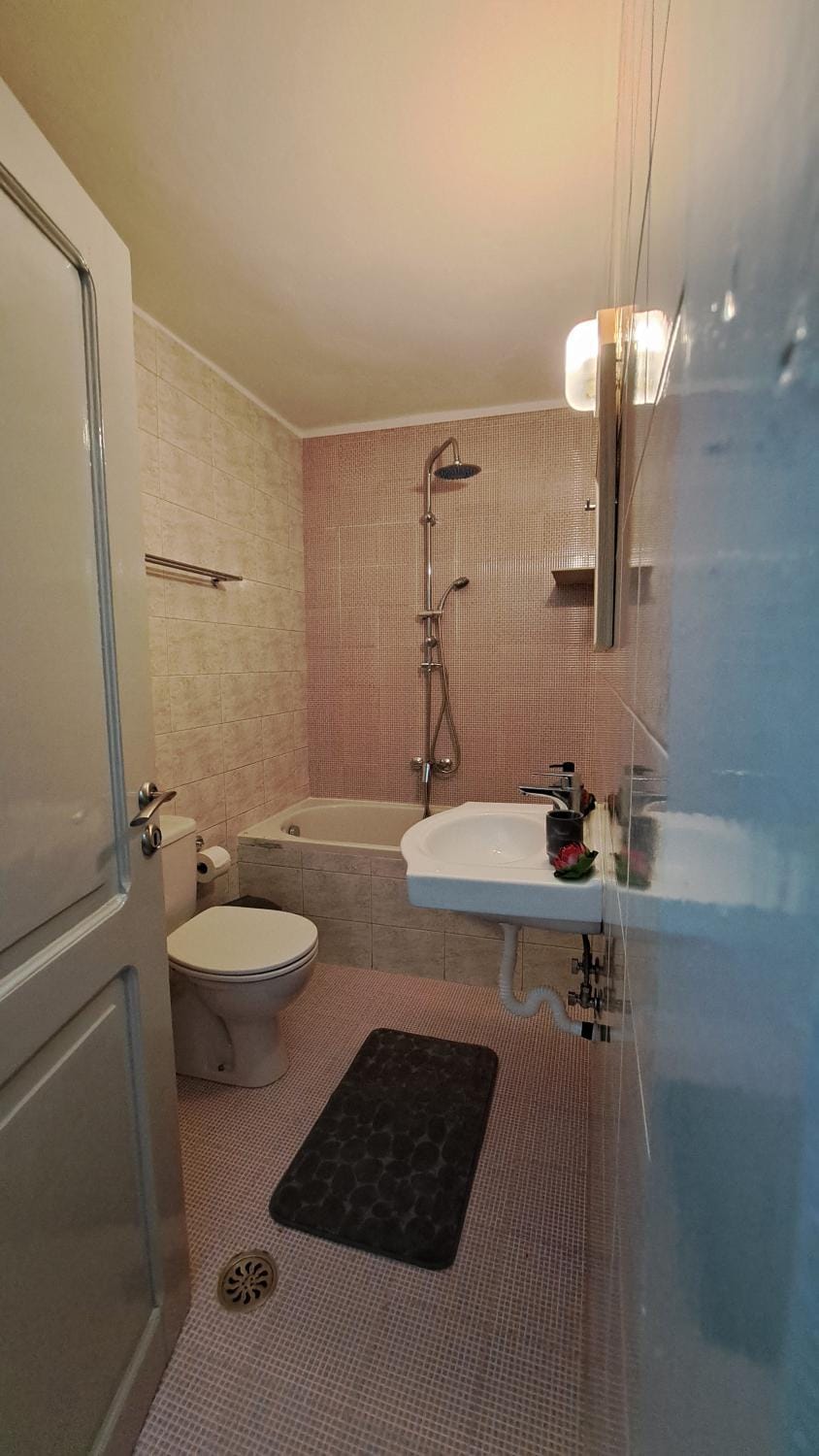 Toilet, Bathroom, Bath